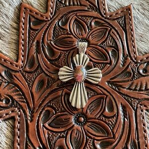 Sterling Silver 925 Cross Pendant with Spiny Oyster & Turquoise